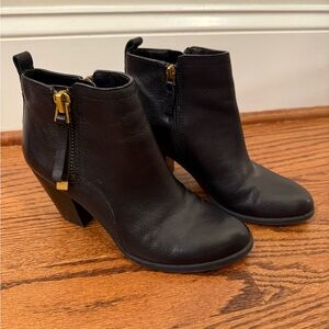 Franco Sarto Black Leather Heeled Zip Booties, Size 7